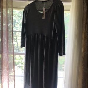 Never worn high low dress perfect for all seasons.